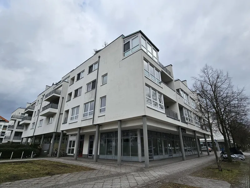 Großzügige 3-Zimmer-Wohnung mit Balkon im familienfreundlichen Wohnpark! — photo 1